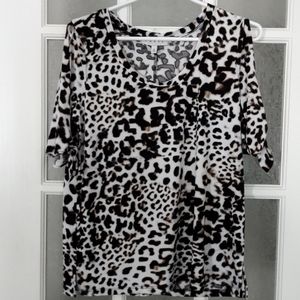 NWT***Chaus New-York Animal Print Blouse